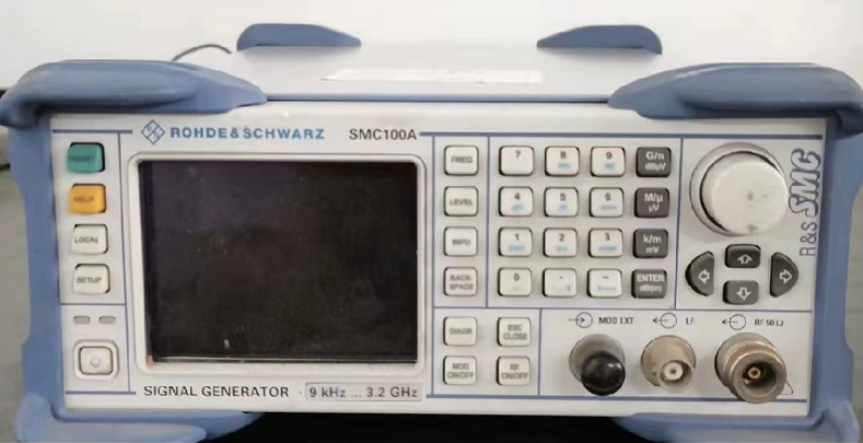 信号源SMC100A 3.png